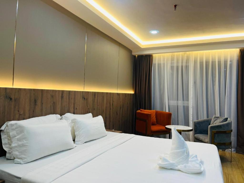 Flypod Hotel Kota Kinabalu Exterior photo